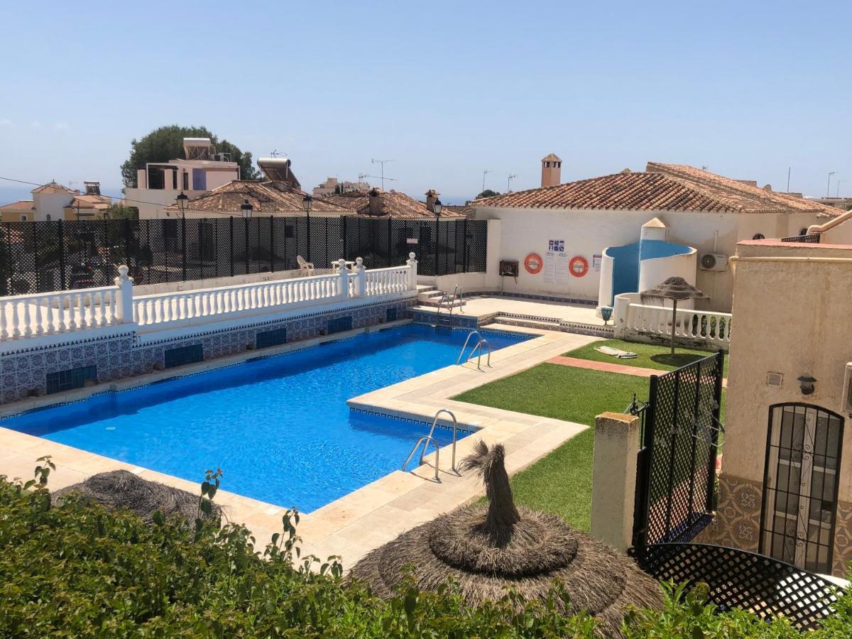 Casa Lesley Anne Appartamento Nerja Esterno foto