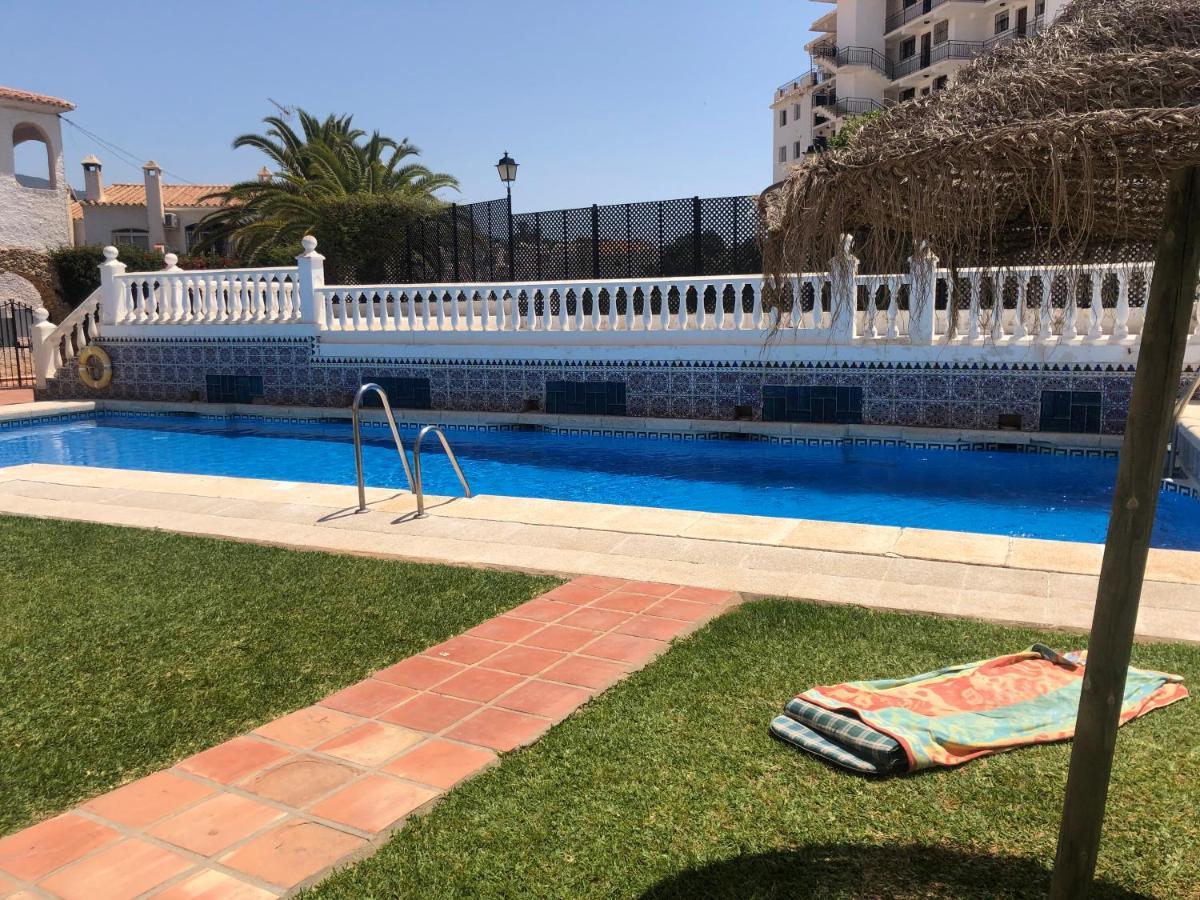 Casa Lesley Anne Appartamento Nerja Esterno foto
